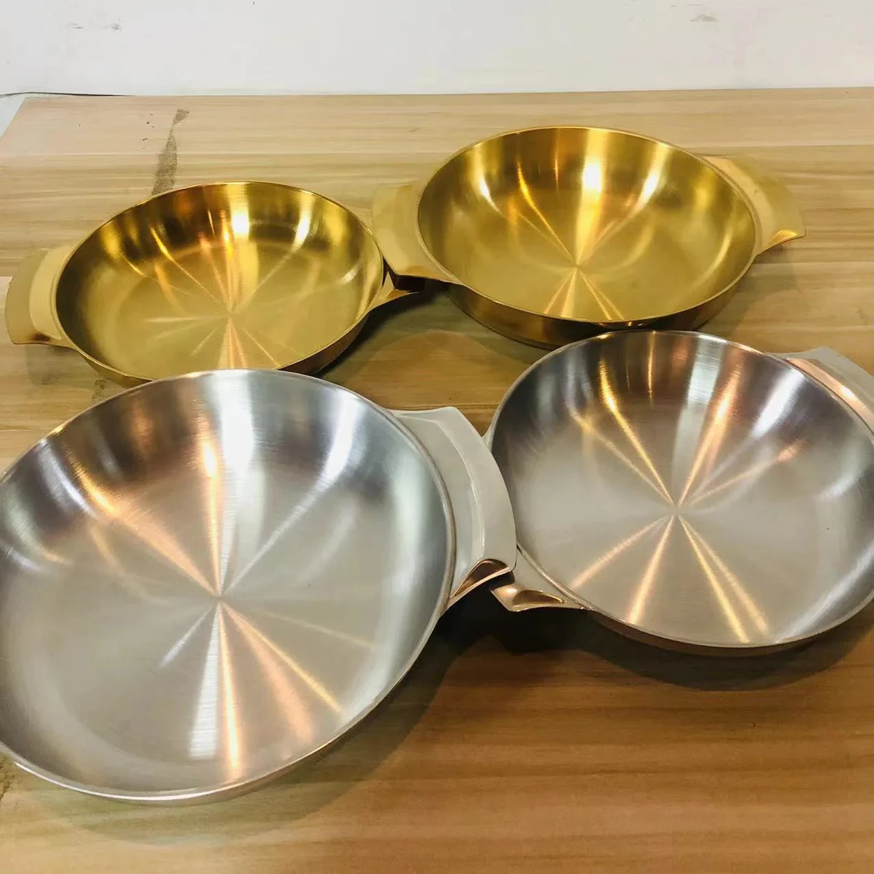 Korean Style Gold Barbecue Plate  Fresh Fruit Plate Family Dinner Table Setting Set Luxury Tableware Stainless Steel Plate