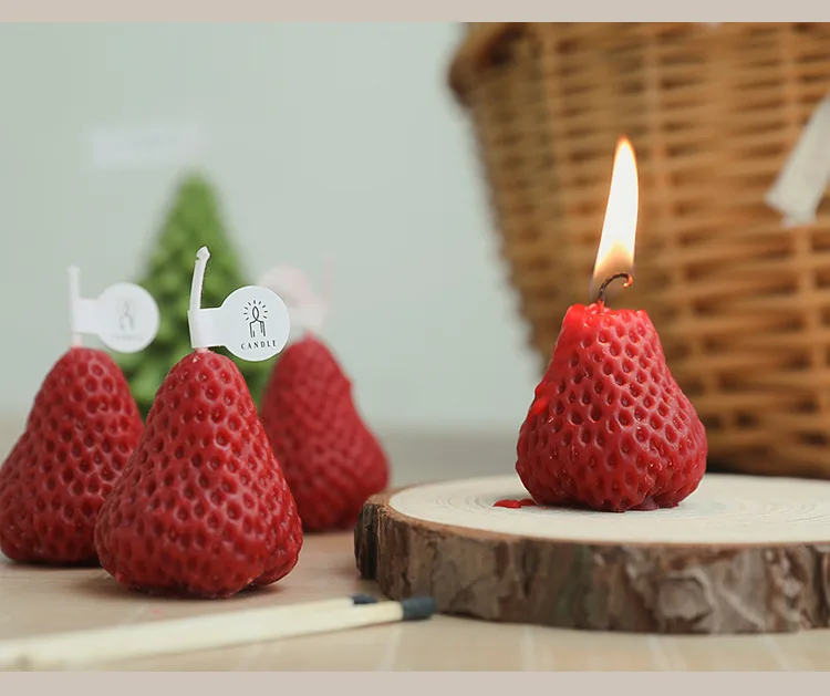 Wholesale Cute Mini  Aromatherapy Novelty Strawberry Shaped Party Decoration Gifts Birthday Candles For Girl
