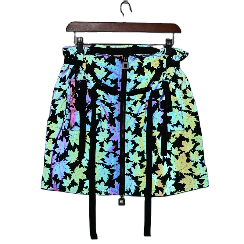 Street fashion personality color maple leaf reflective short skirt female European and American fashion casual skirt large size