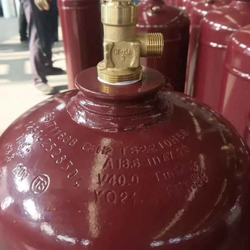 ACETYLENE CYLINDER WITH VALVE AND CAP USED FOR ACETYLENE GAS AND WELDING MACHINE