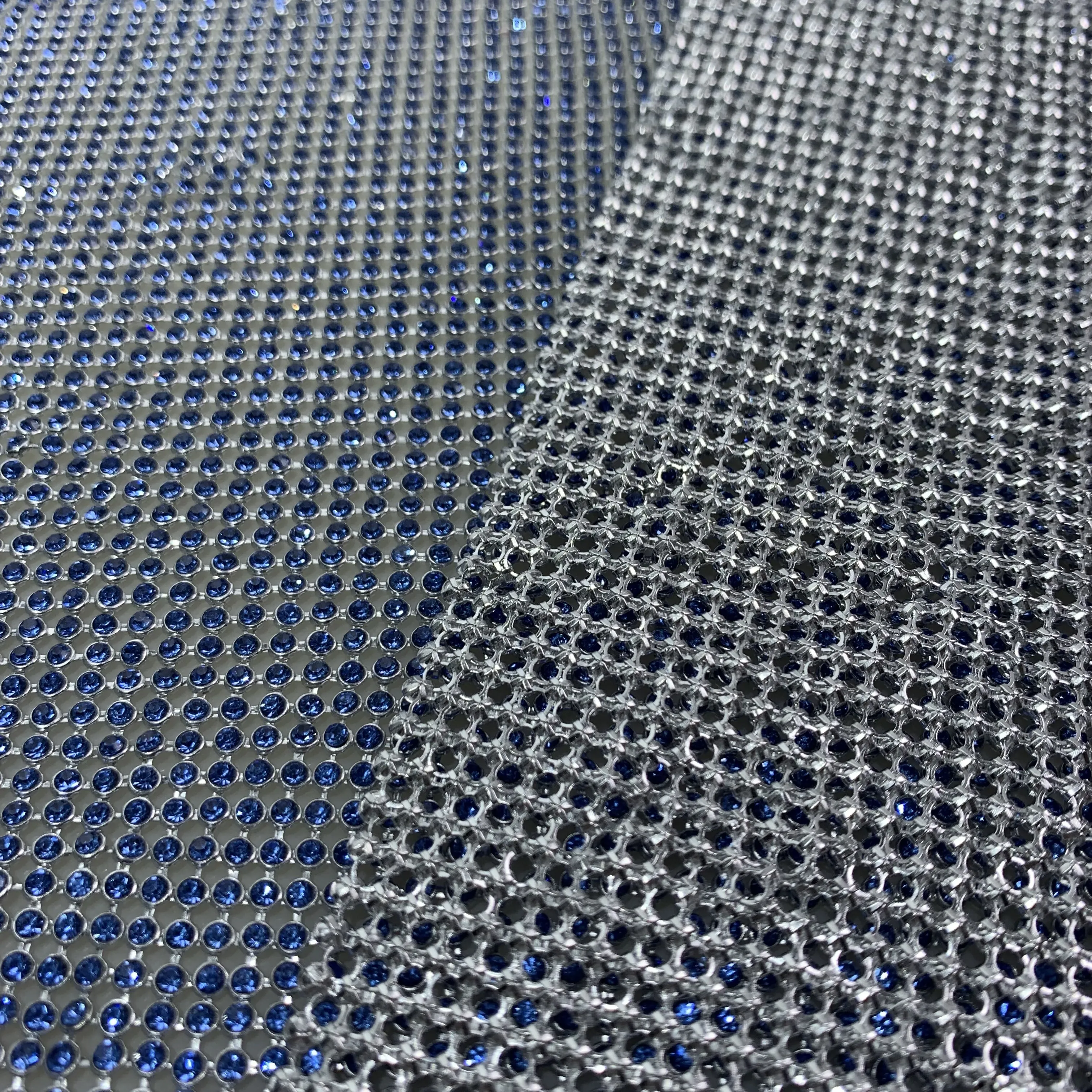 High Quality Supplier 3mm Mesh Rhinestones Sheet Aluminum Crystal Fabric For Dress Garment
