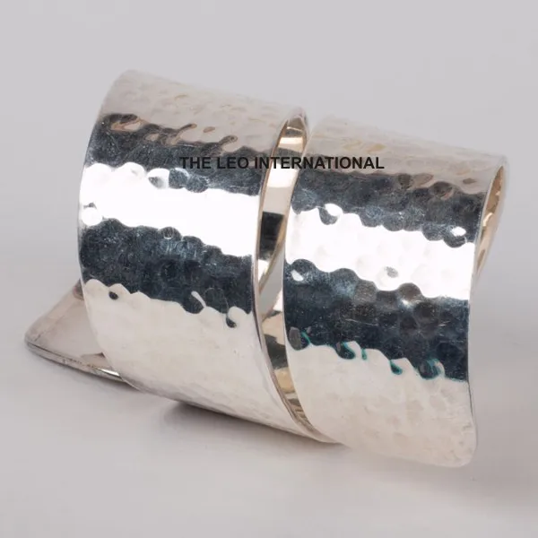 gold Lilly dinner napkin ring