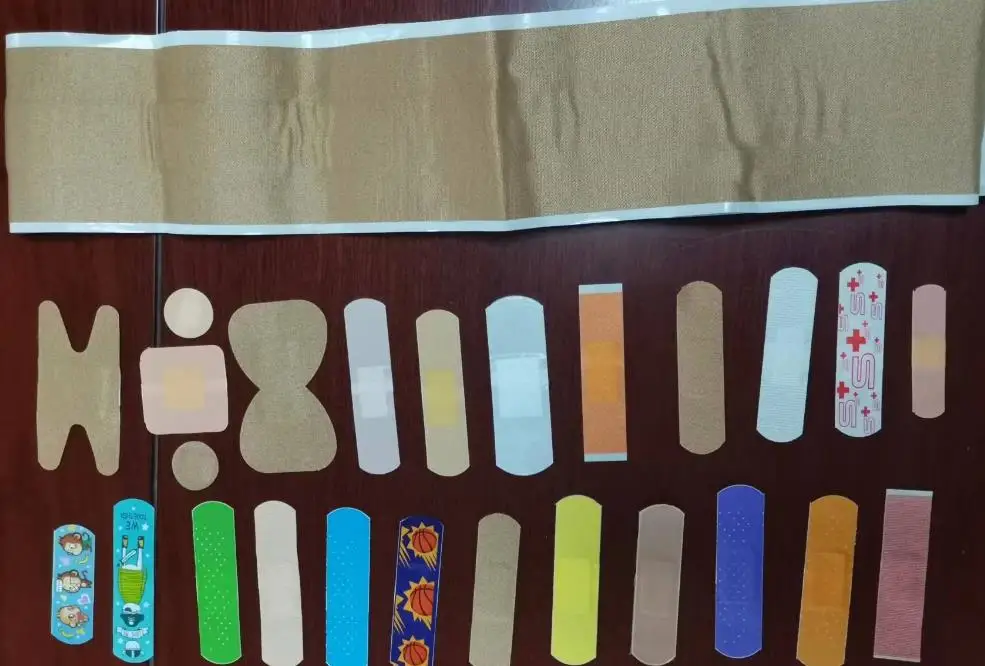 Factory Custom Printed Cute Kid Medical Waterproof First Aid Wound Adhesive Bandage Plaster Suppliers