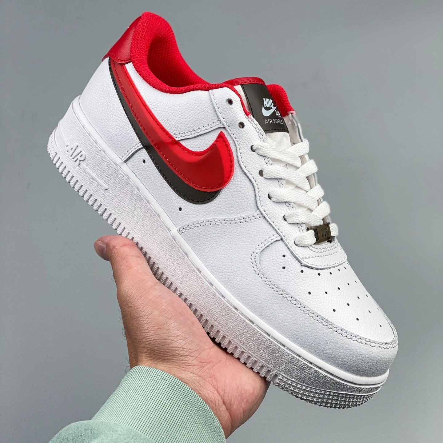 
2021 Classic Style Factory Vintage Nike Men Offline Outdoor Basketball Nike Shoes 