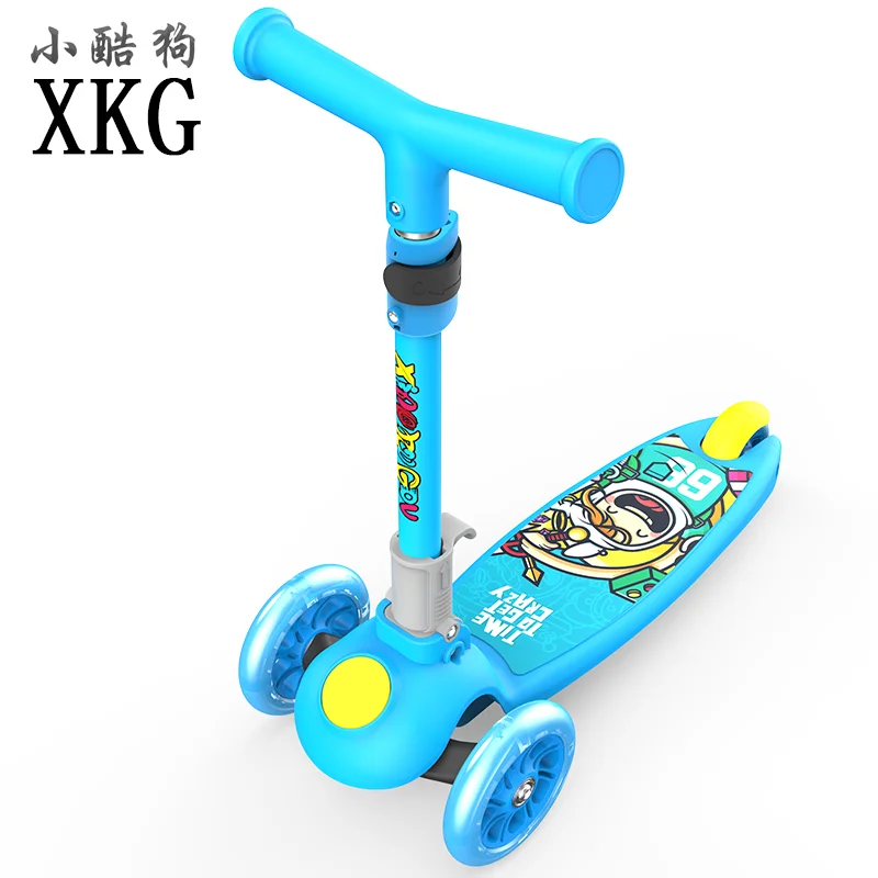 
Foldable Adjustable 3 Wheel Kids Kick Scooter with Big Wheel Adults Kick Scooter Max Black RED Light Body Aluminium Color Hand 