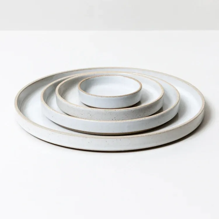 Optional size custom kitchen white round stoneware food platter serving dishes bread eating ceramic plate for restaurant