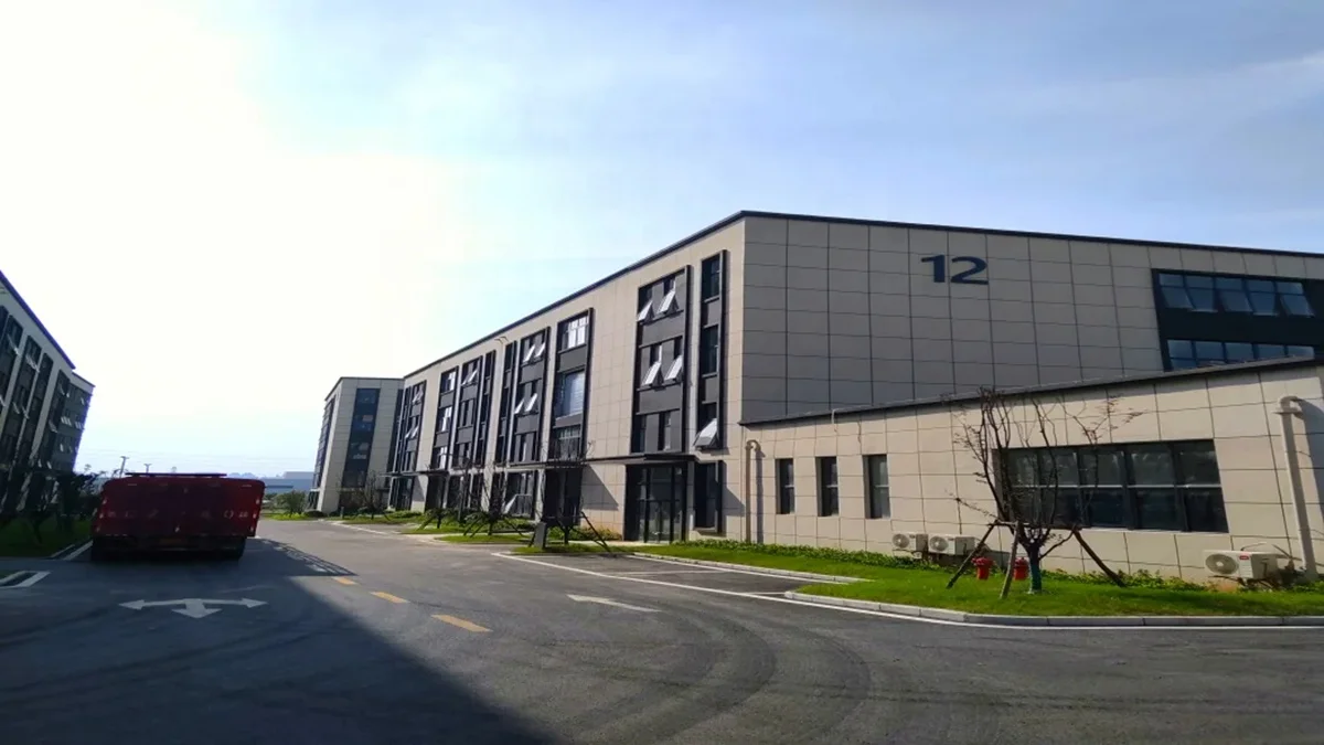 Self Adhesive Polymer Sbs App Modified Bitumen Waterproof Membrane water proofing material