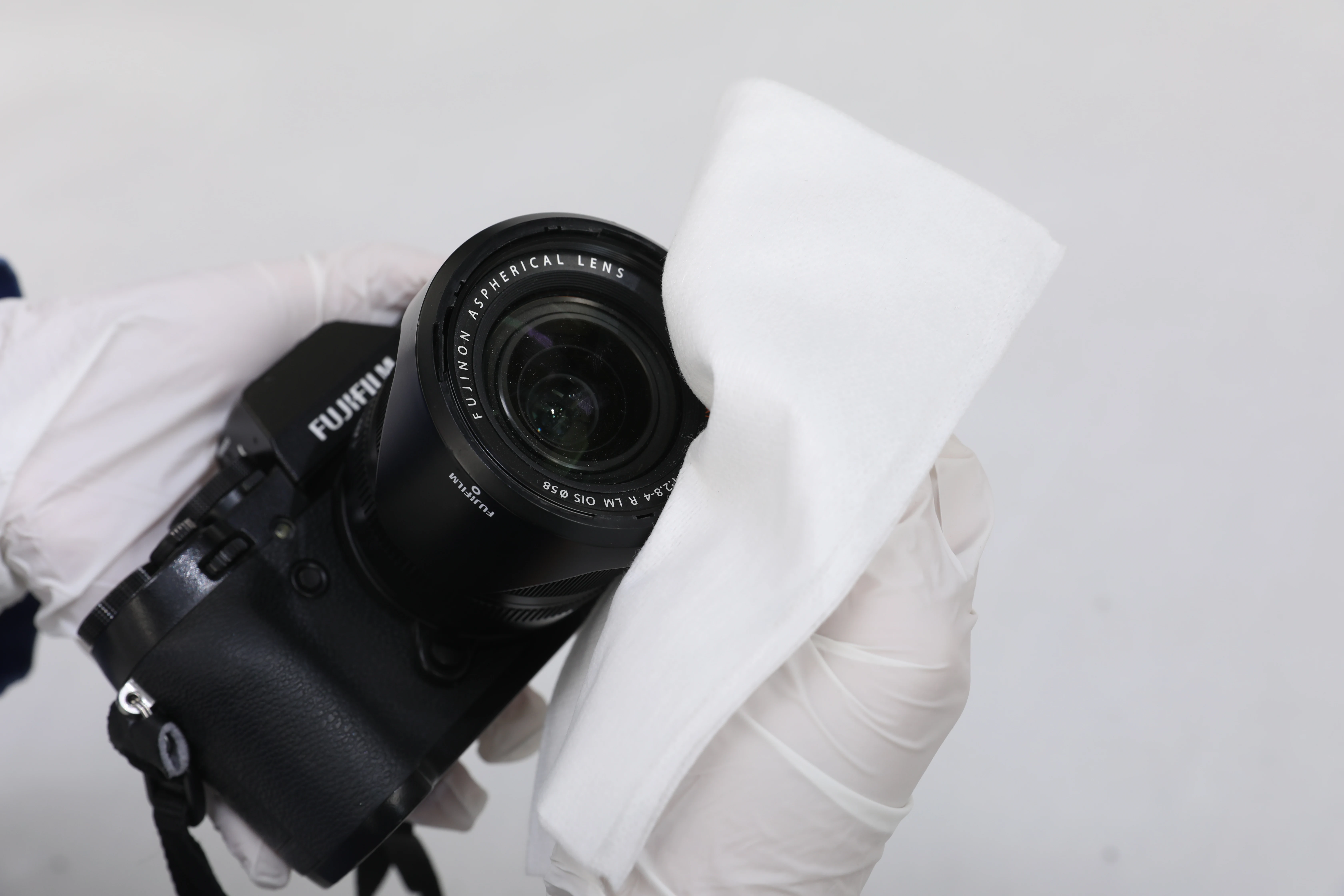 Lint Free Nonwoven Cleanroom Wipes Dust Free Wiping Cloth Cleanroom Wipes For Lab Use