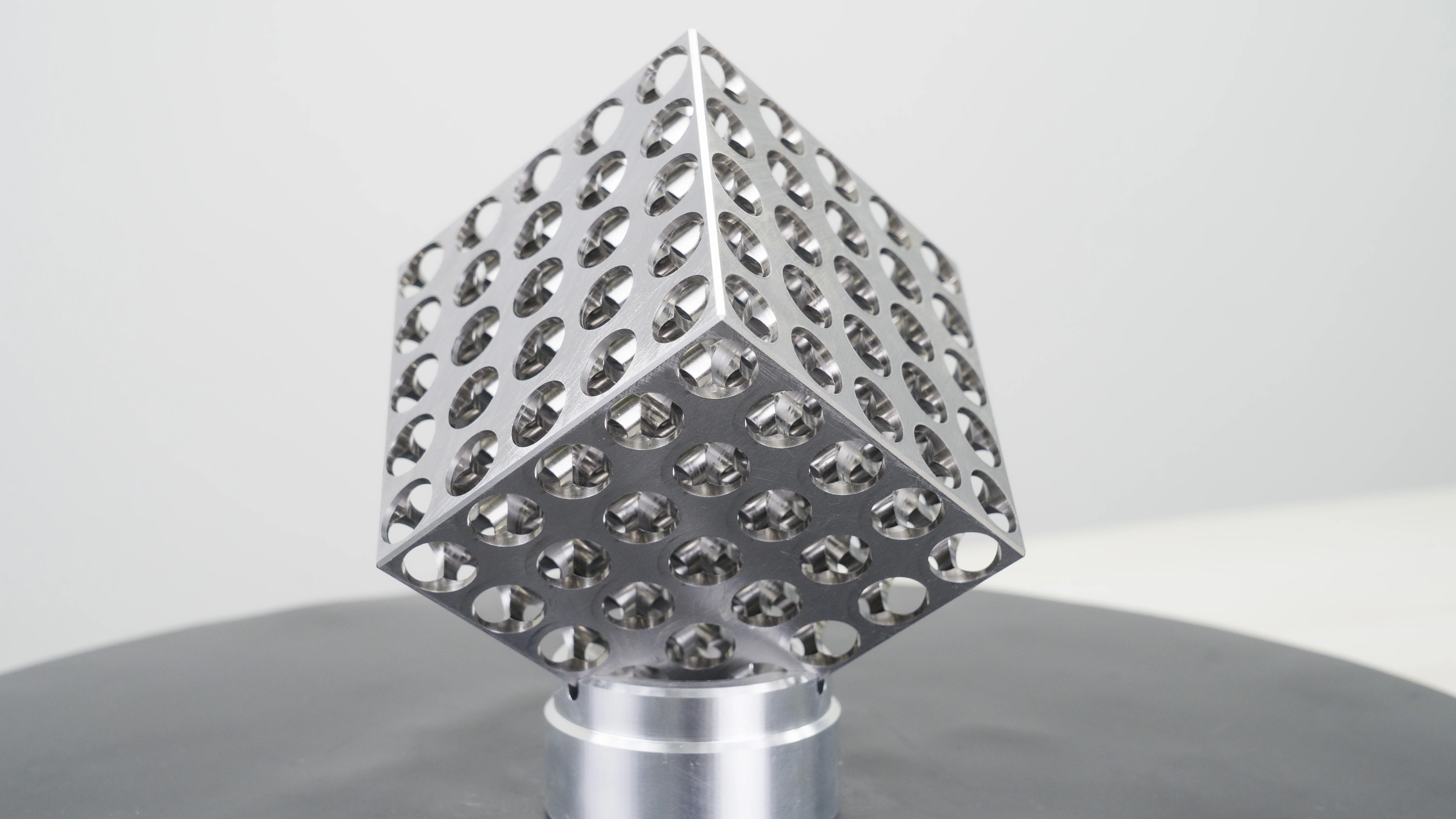 Cnc Special-Purpose Deep Hole Drilling Machine With Properties Of High Efficiency, High Accuracy And High Automation