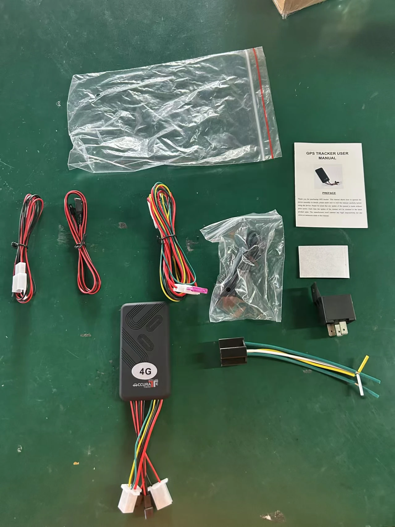 Vehicle Gps Real Time Tracking Device ACC Detection Gps Tracker GT06 for car remotely cut off fuel sos mic function GT06N tk100