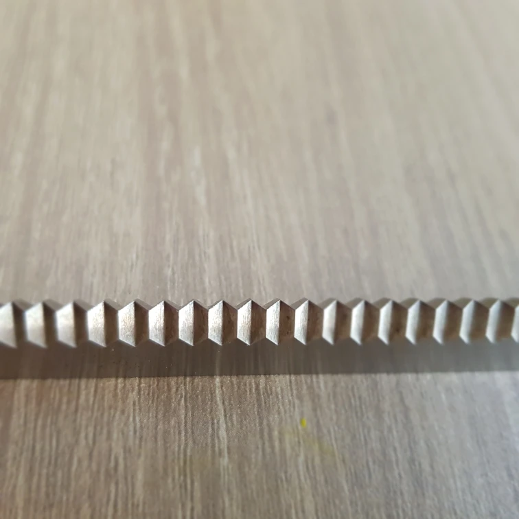 Пищевая упаковочная машина из нержавеющей стали, зубчатое уплотнение, пластиковая пленка, режущее лезвие