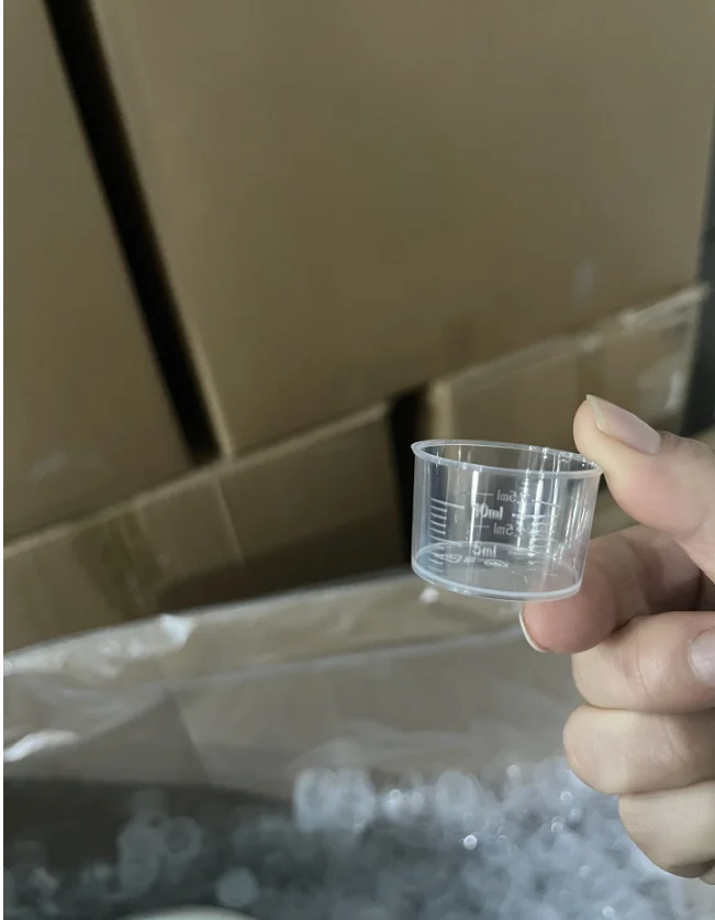 5ml-5000ml plastic lab graduated measuring cup Large capacity household measuring cup, beaker with lid