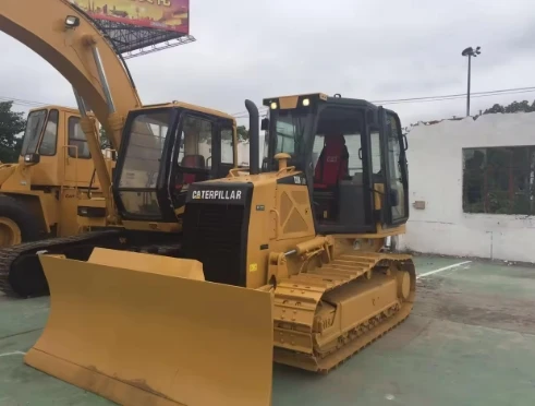 Бульдозер Cat D5K оригинальный бульдозер CAT гусеничный d5k в хорошем состоянии для продажи