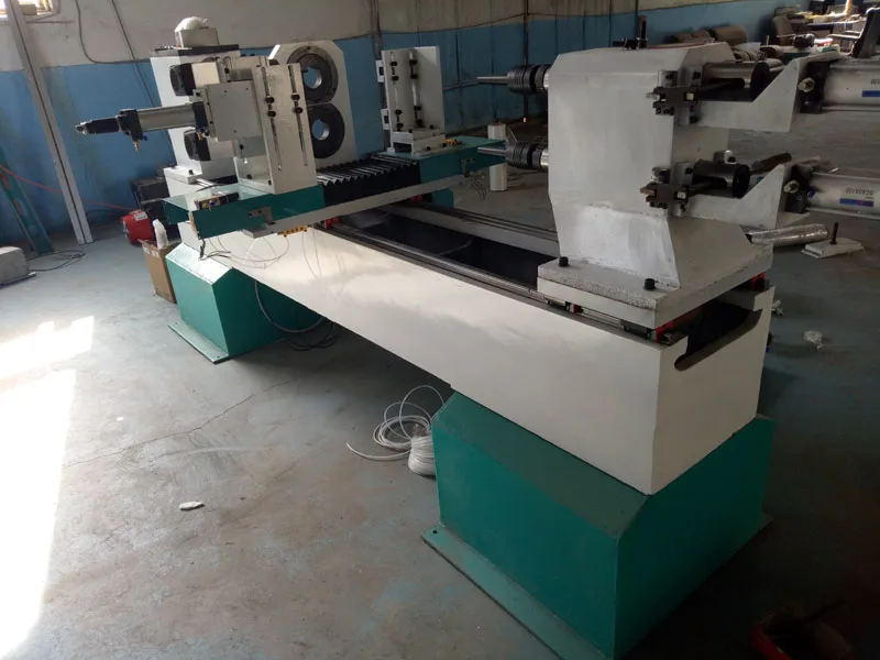Professional cnc wood turning lathe machine with double axis