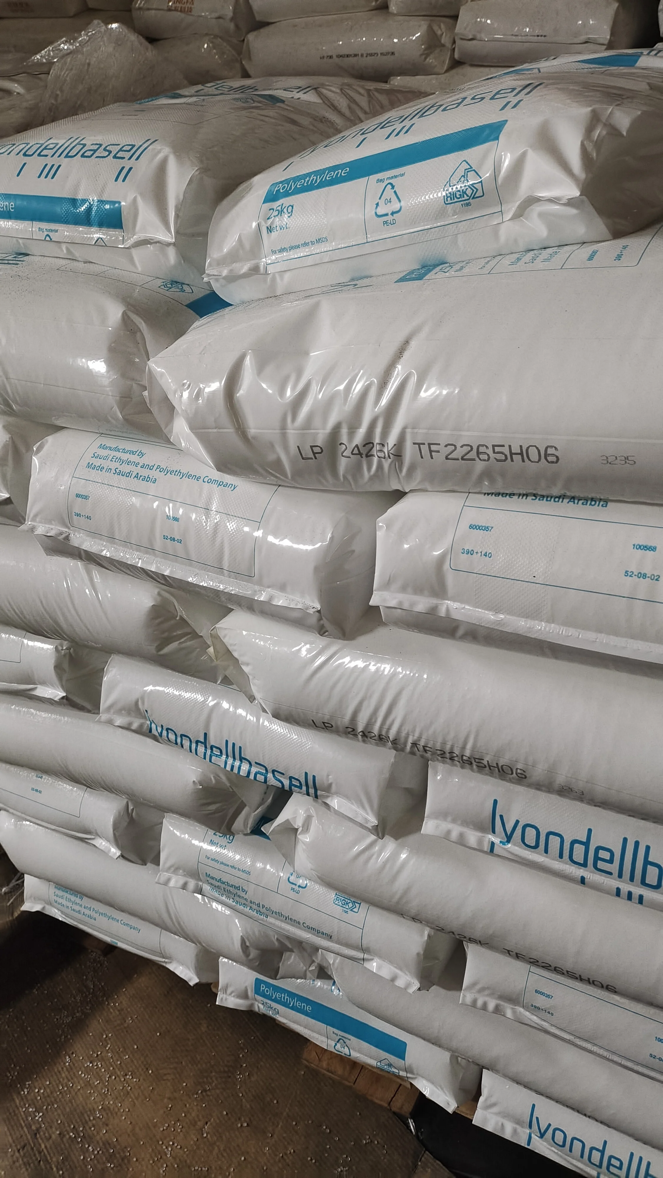 100% Virgin Plastic Raw Materials PE 100 LDPE 2426H virgin ldpe resin Low density polyethylene resin