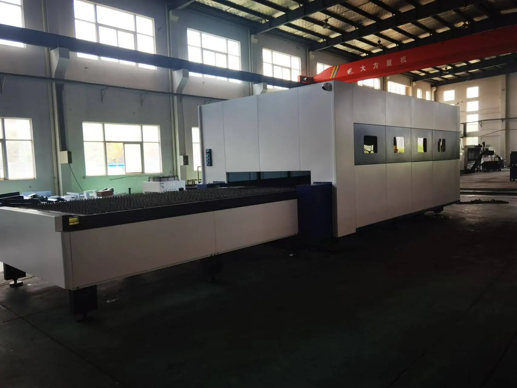 Rbqlty professional 3015 enclosed 6 kw fiber laser metal cutting machine
