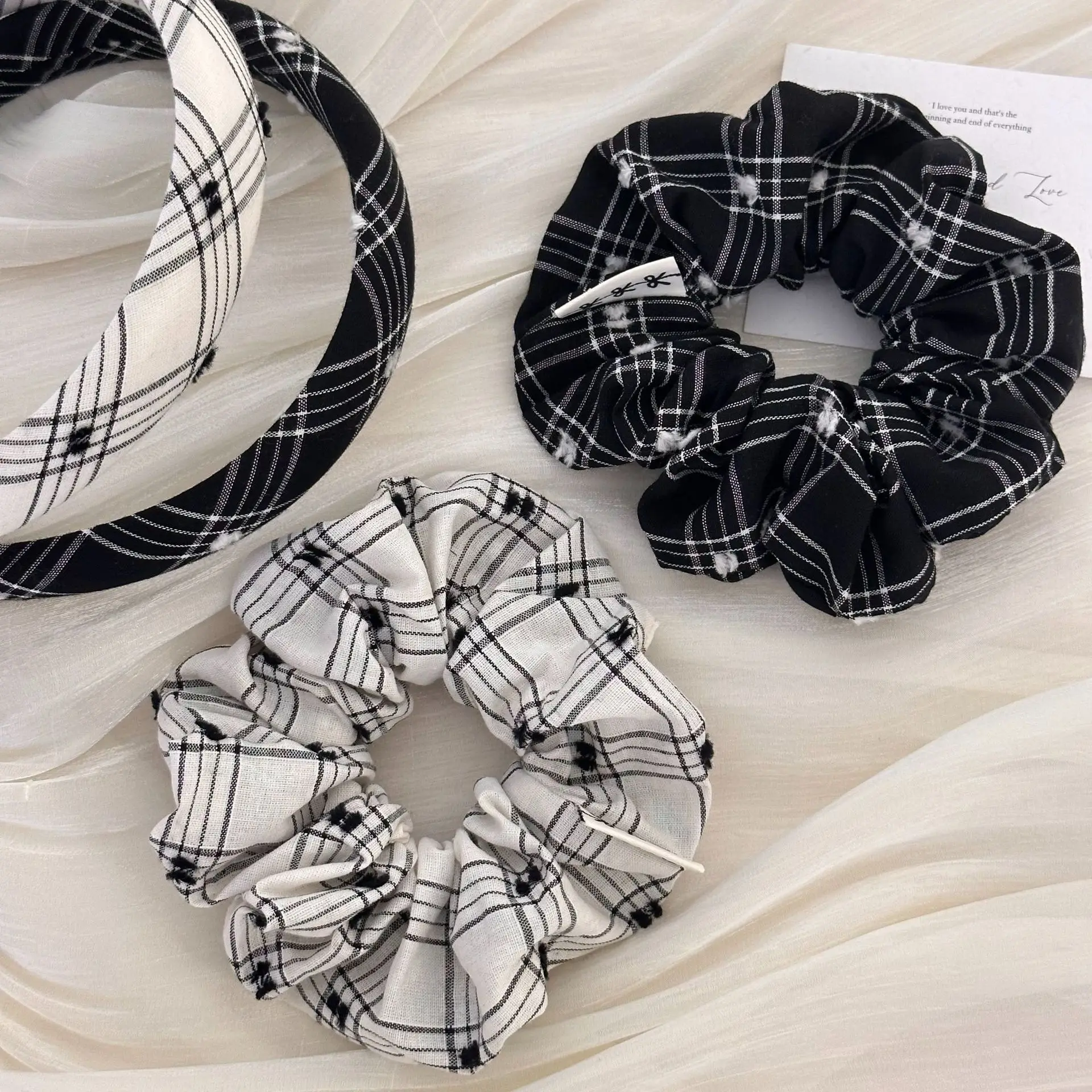 Summer new classic lovely black and white checkered big circle college style all over the fabric female hair hoop