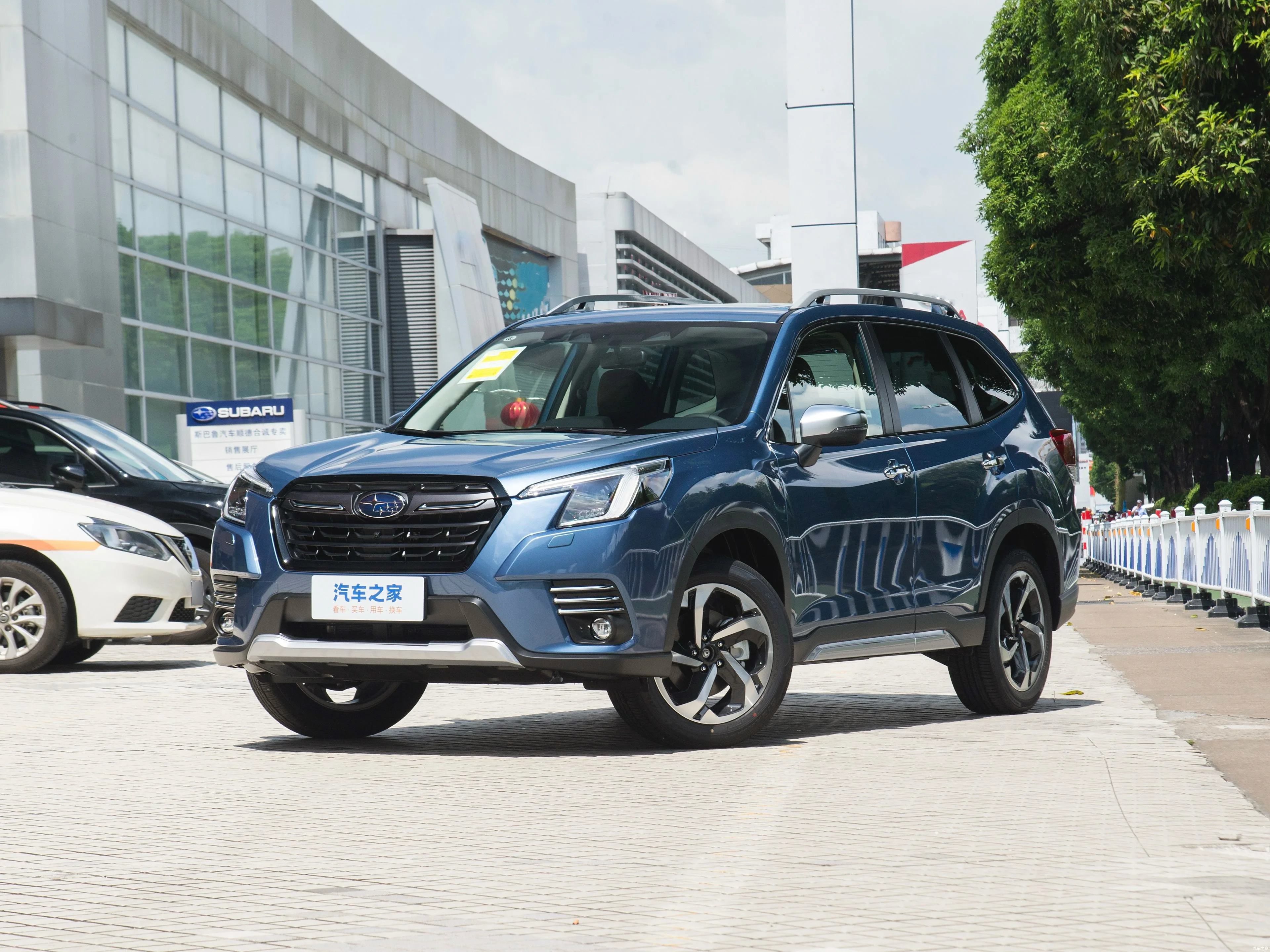 2024 Subaru FORESTER Deluxe Edition 5-дверный внедорожник 5-местный газовый/бензиновый 2.0i кожаные сиденья задняя камера левое Рулевое управление