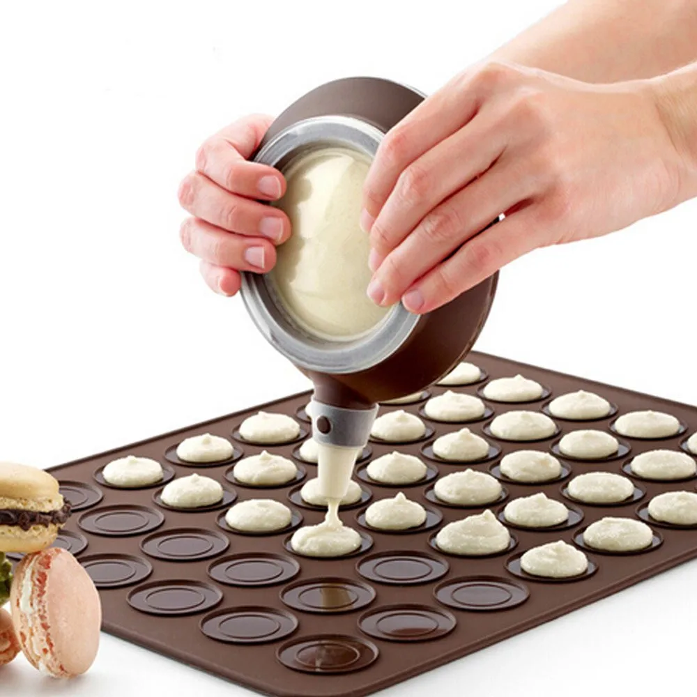 
BHD Silicone Macaron Kit Baking Mold Set of Pastry Baking Mat and Decorating Piping Pot with 4pcs Nozzles 