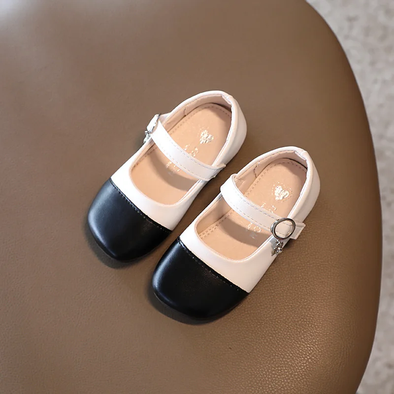 Осень 2021, корейский стиль, кожаные туфли для девочек, детская обувь на мягкой подошве, обувь принцессы для отдыха с квадратным носком для женщин и младенцев