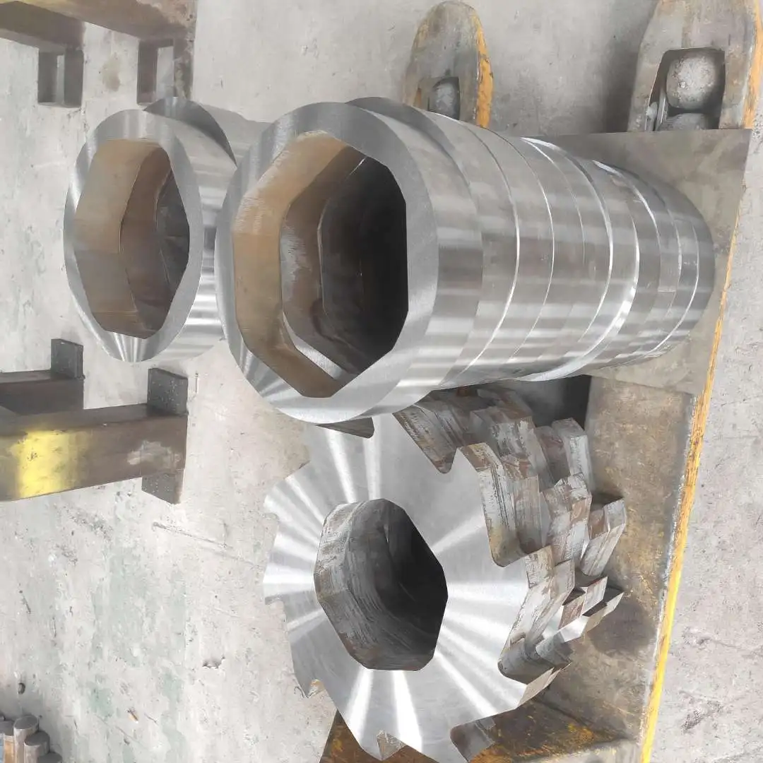 Small Waste Soft Rubber Gummi Pipe/Tire/Lumps Single Shaft Shredder Crusher Shredding Machine Equipment