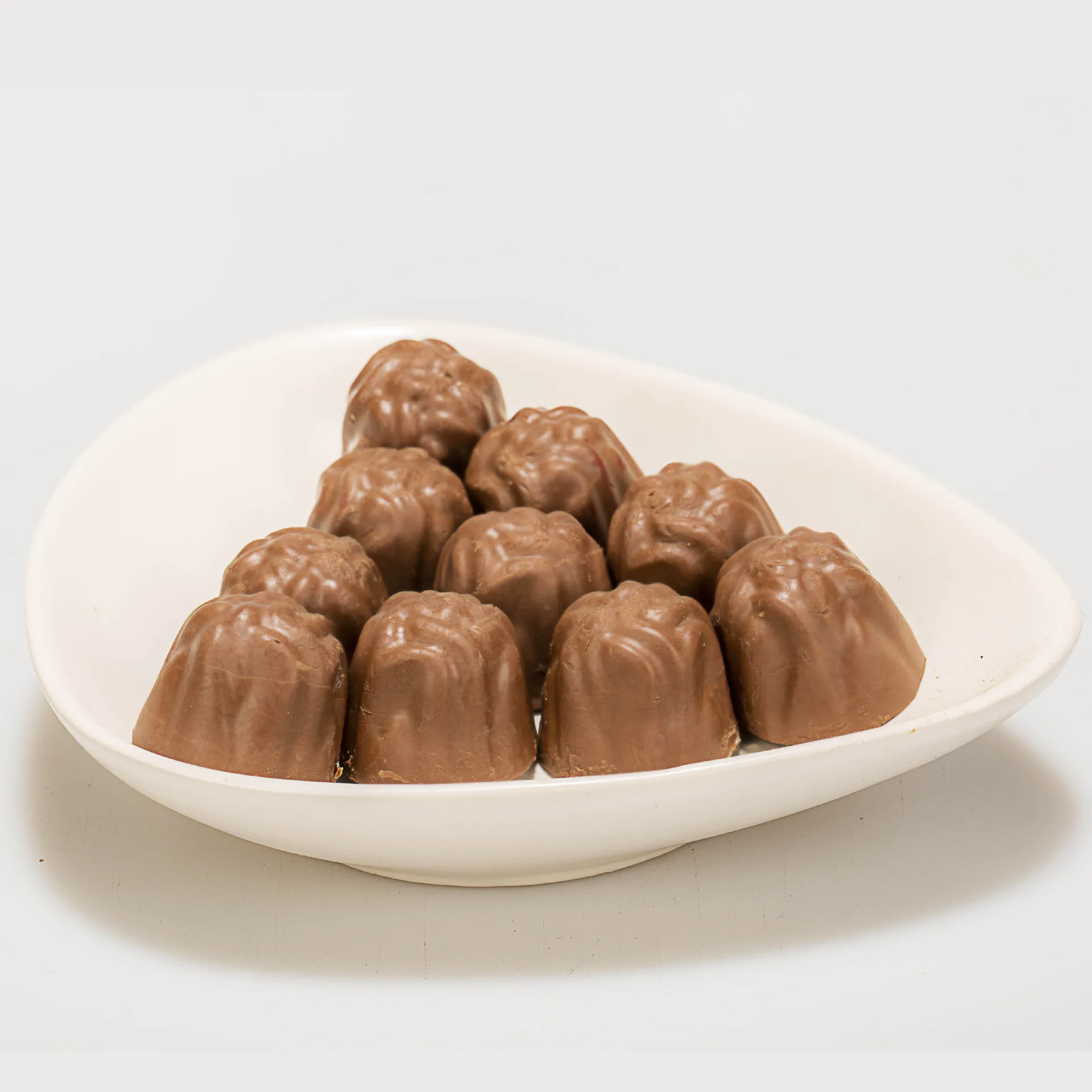 Small Snacks Candy Chocolate Bulk Wedding Candy Chocolate Milk Sandwich Pure Cocoa Butter Leisure Truffle Chocolate