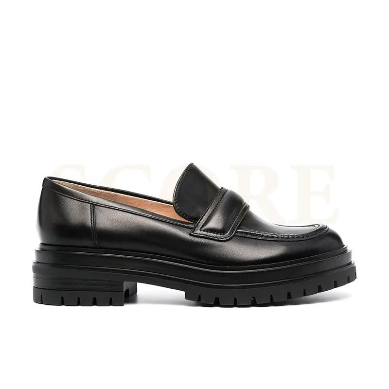 
2021 hot selling black white classic loafers shoes Pu fabric slip on womens loafers 