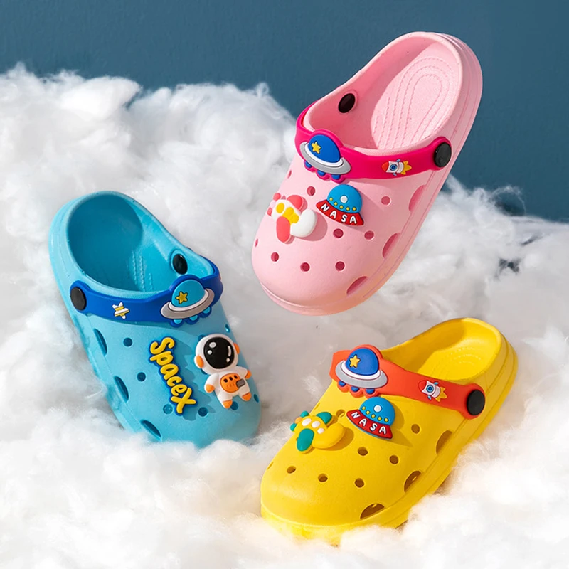 2023 New Astronaut Kids Clogs Summer Baby Boys Girls Unisex Baotou Garden Shoes Two Wear Sandals