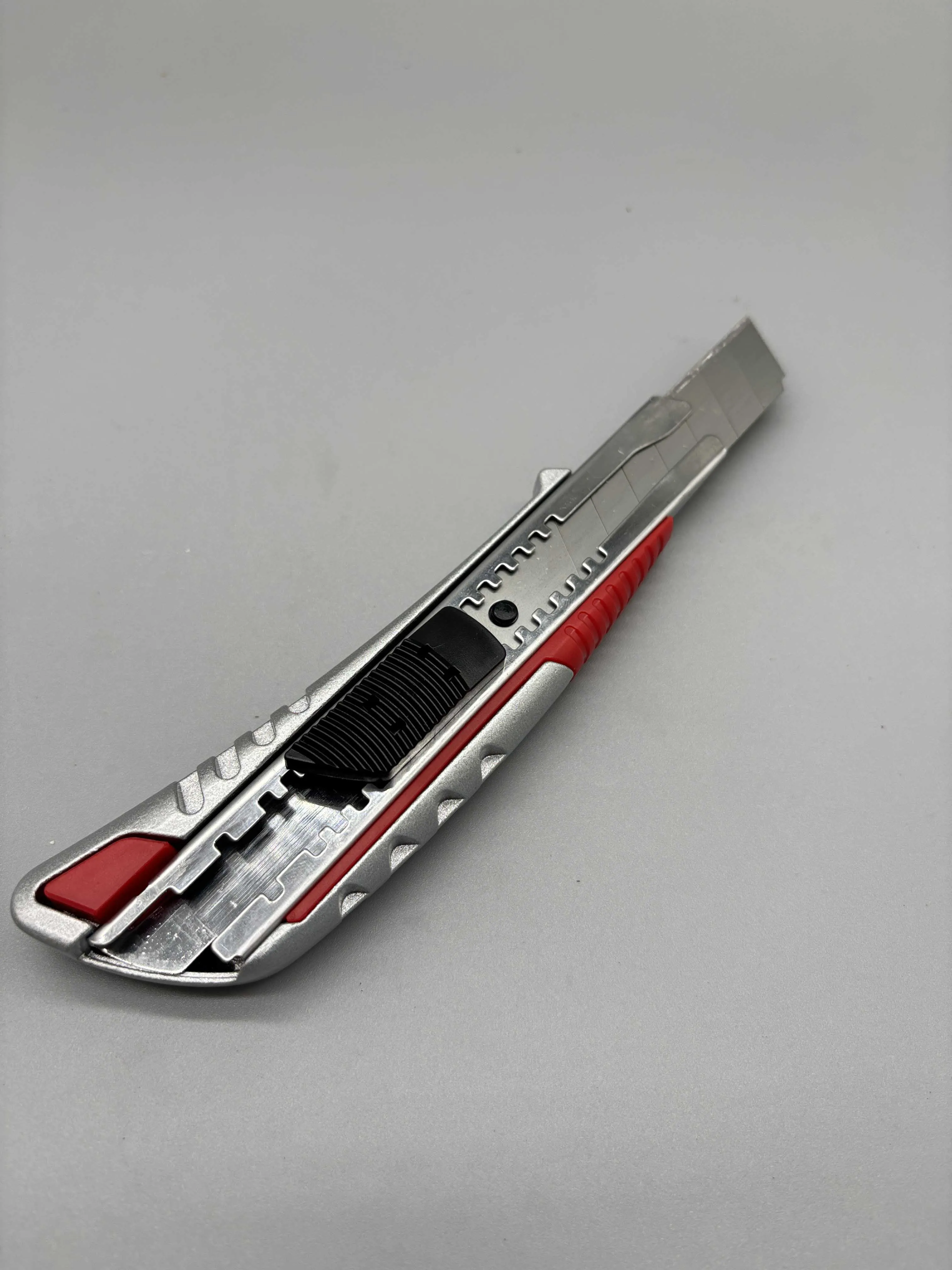 Extra Heavy-Duty Utility Knife - Multi-Purpose No-Slip Grip Utility Knife Reinforced Fiberglass Handle Box Cutter Utility Knife