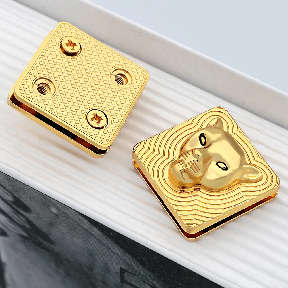 Hot sale die-casting metal bag accessories decoration suitcase parts for bags sign metal  customized zinc alloy sign