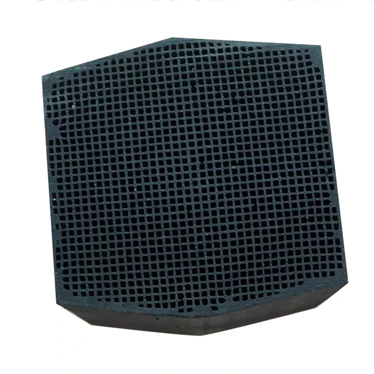 
 Абсорбирующий уголь на основе водостойкого сотового активированного угля для очистки воздуха  