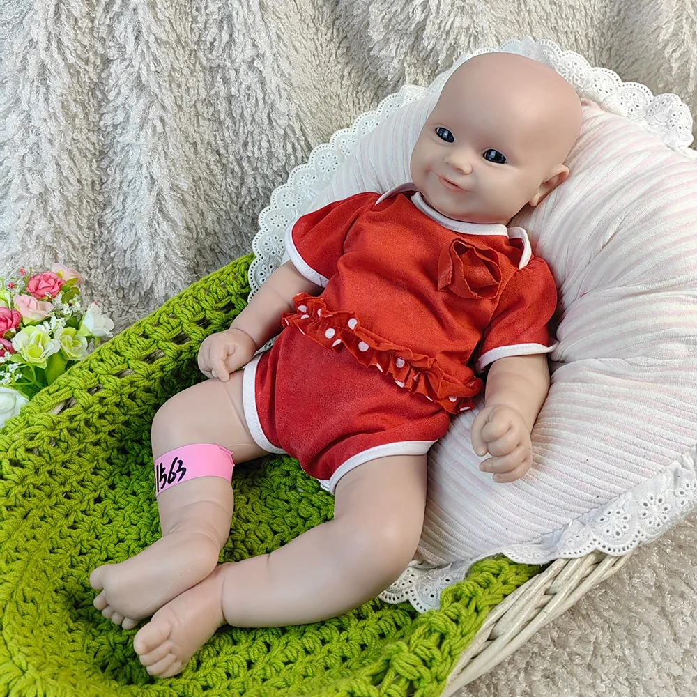 Мягкая силиконовая утяжеленная кукла 18 дюймов с одеждой для детей