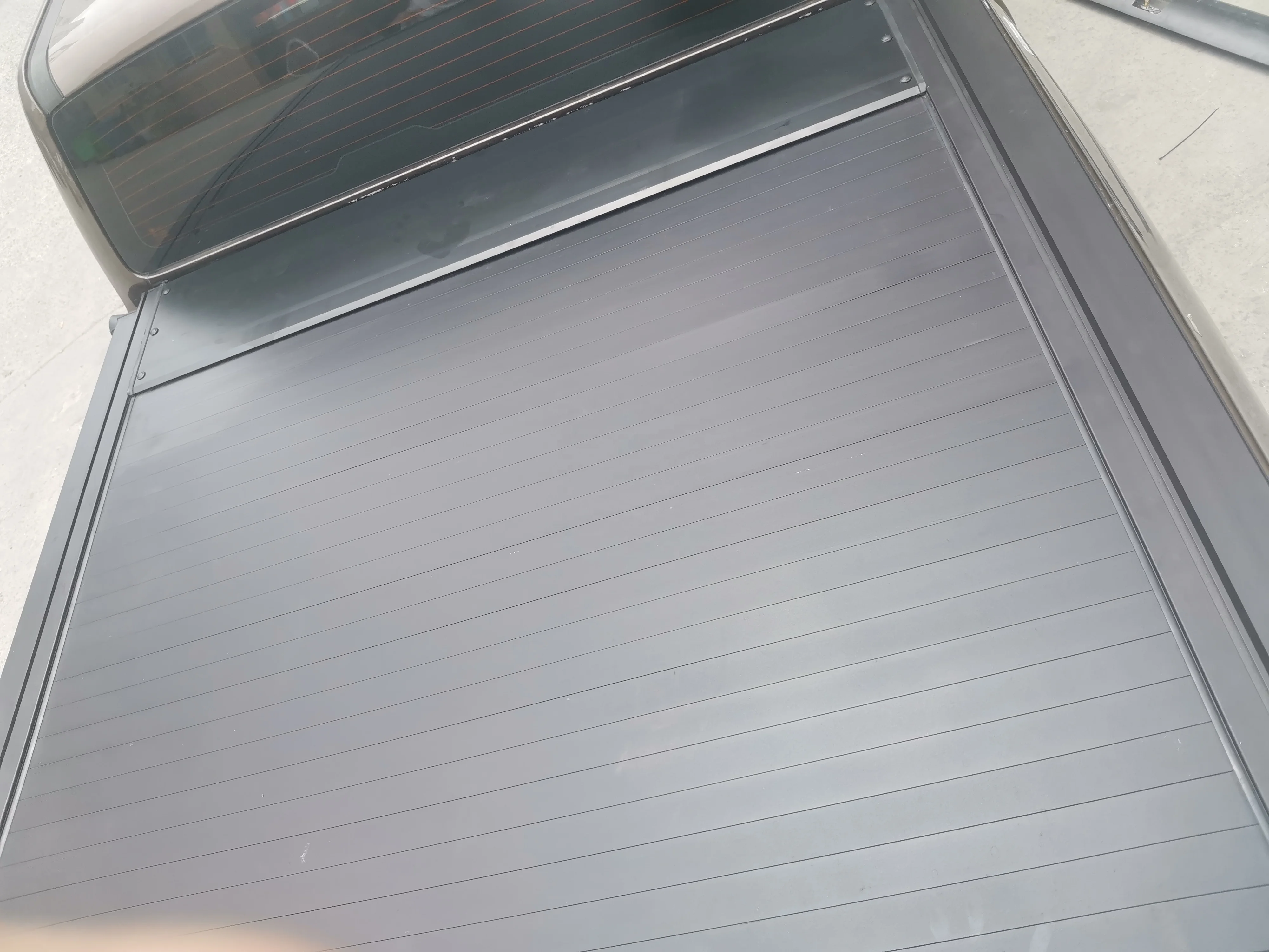 Factory Aluminium Electric Roller Lid Shutter Pickup Truck Top Retractable Roll Up Tonneau Cover for Toyota Hilux Revo Vigo