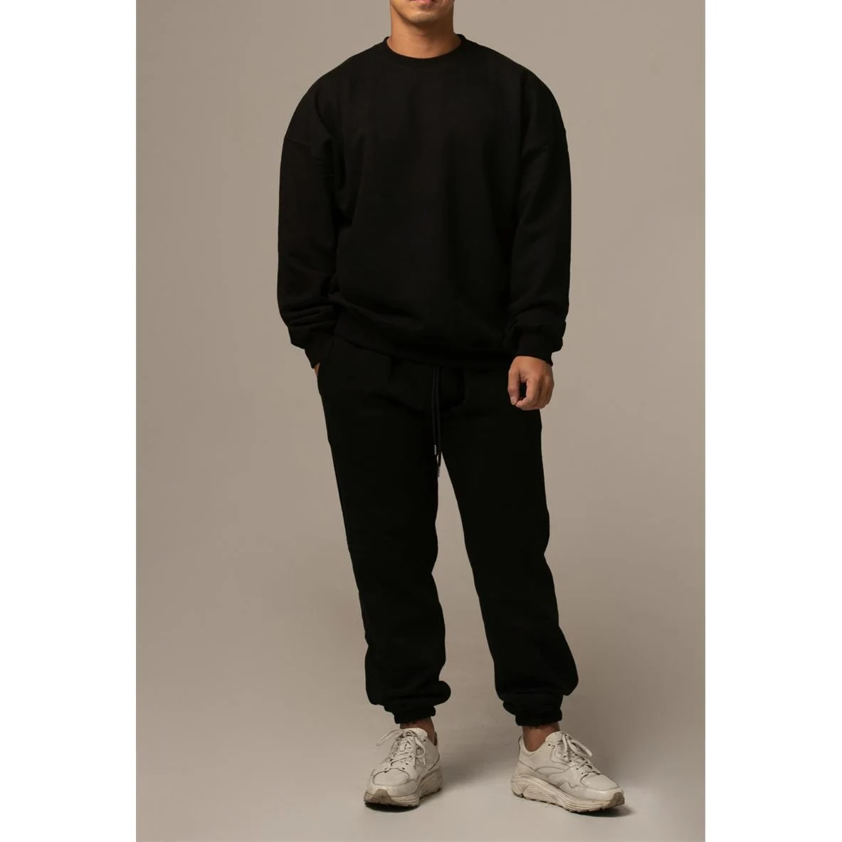 wholesale velour tracksuits men sweatshirt and jogger set two piece embroidered black sweatsuits