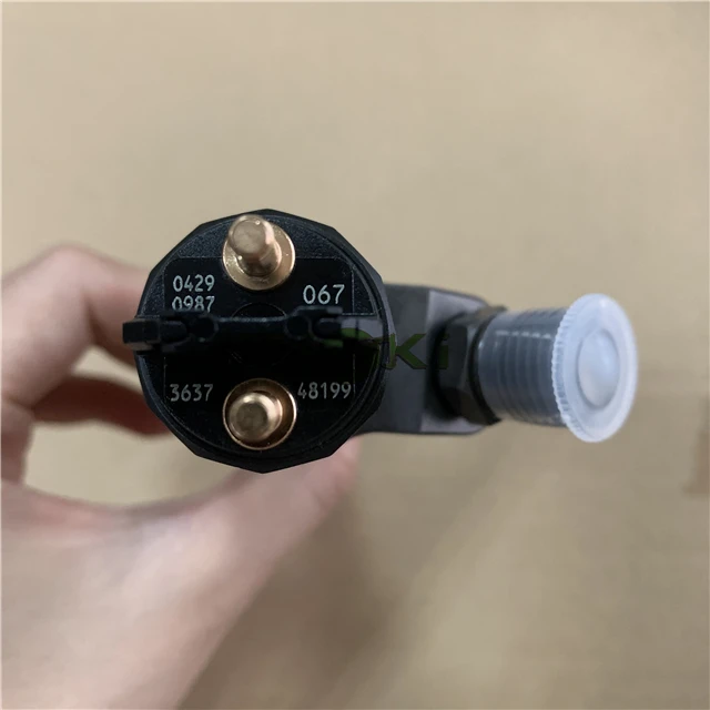 Excavator  injector 20798683 04290987 VOE20798683 0445120067  EC140C EC160C EC170D EC180C EC210 EC210B