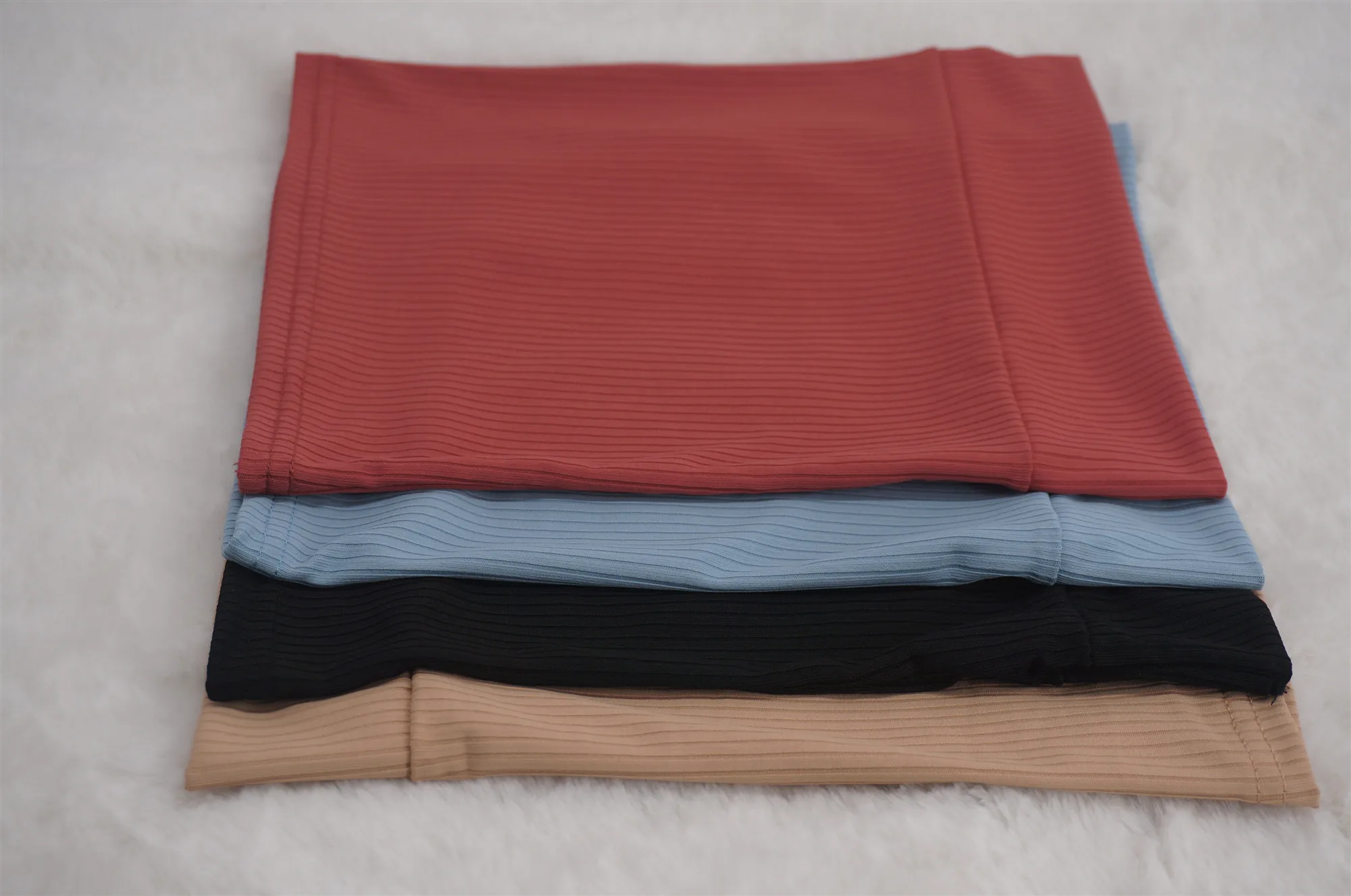 
2020 Newest Breathable Under Scarves Straight Ultra Soft Tube Caps Feature Essential Ribbed Inner Under Scarf 