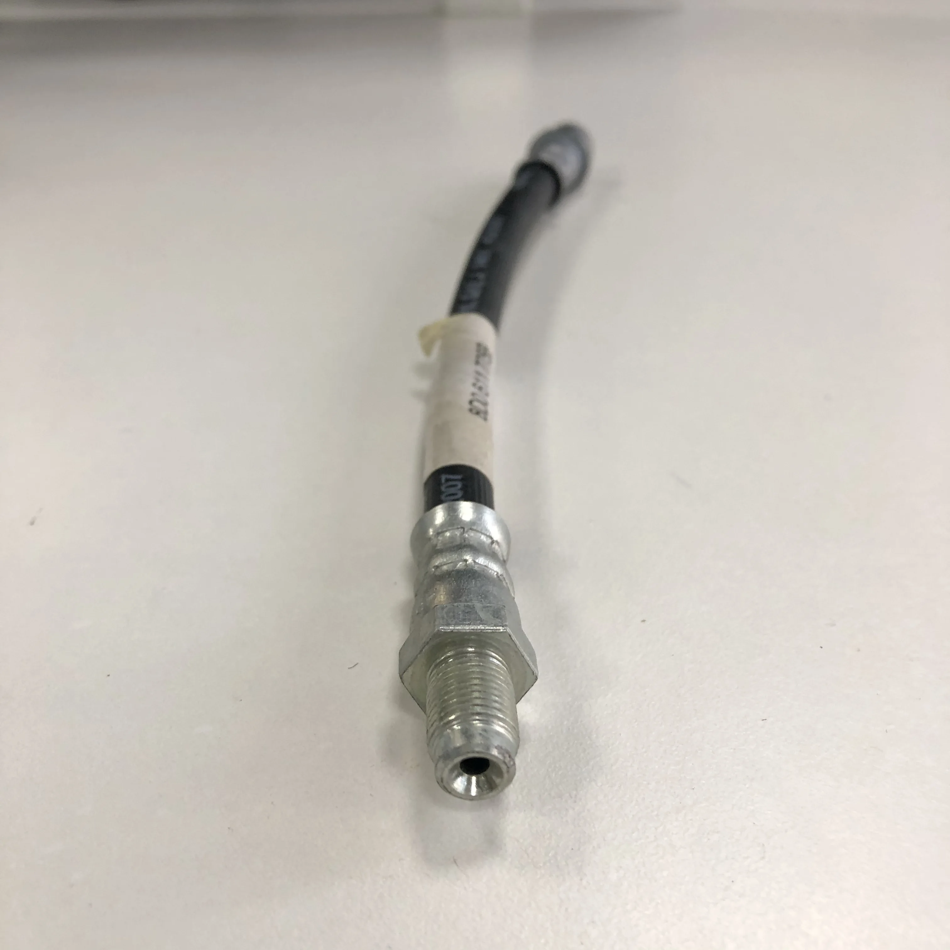 OE8D0611775B BRAKE HOSE SAE J1401 DOT 1/8 HL FRONT LEFT