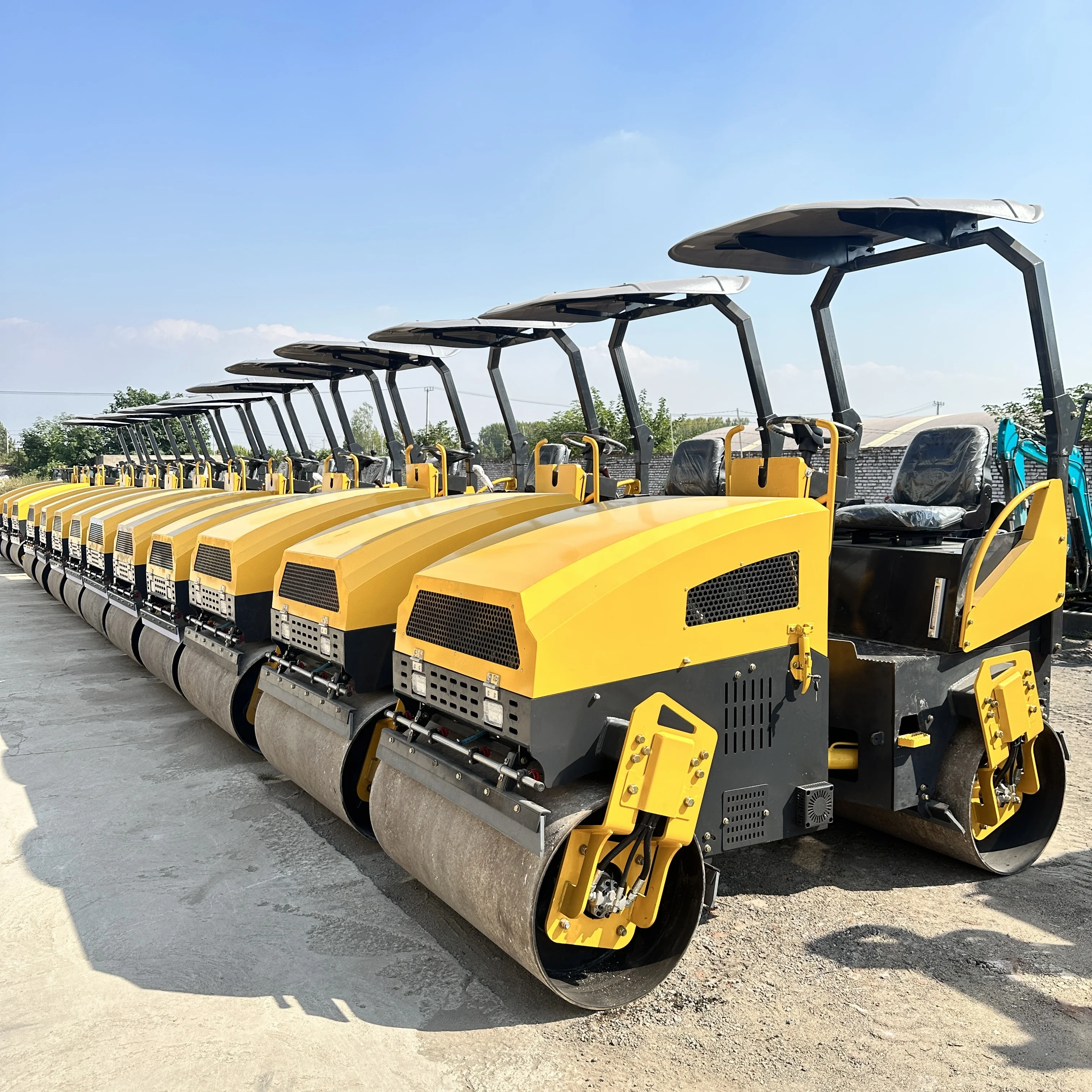 Two-wheel 3 Tons Small Road Roller 2.5 Tons Asphalt Compactor