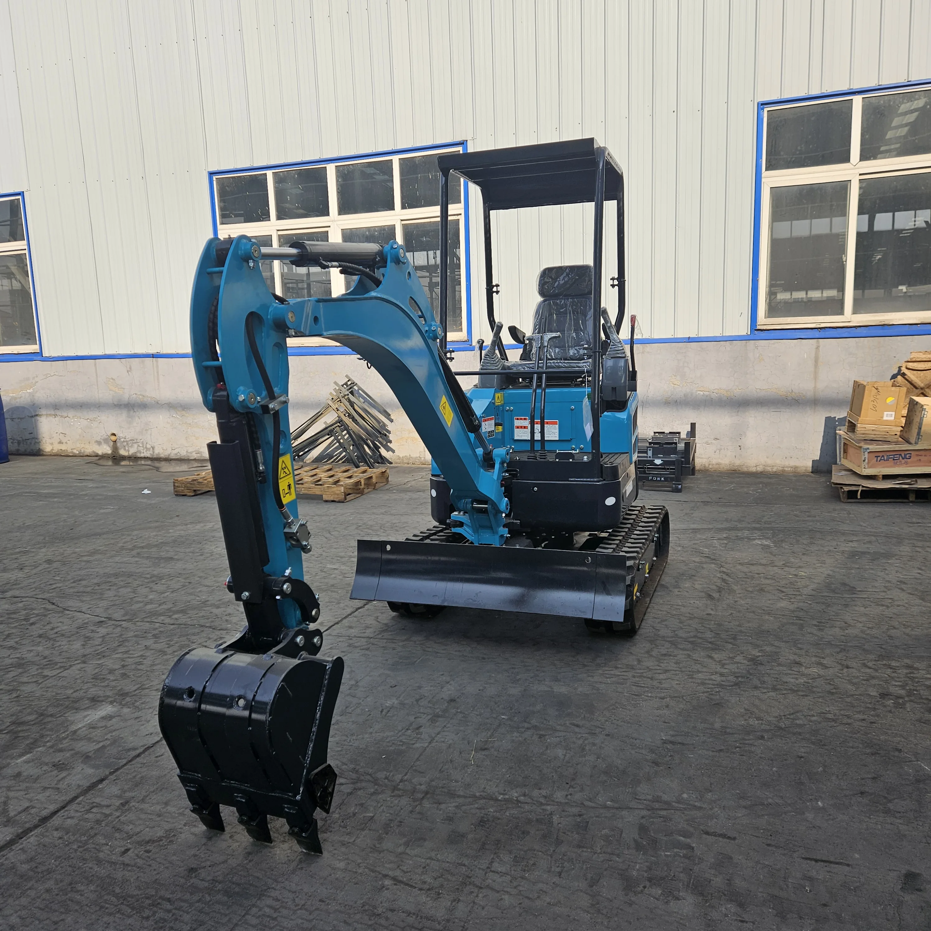 Chinese New R328 Mini Excavator 1.8 Ton Small Digger Mini Excavator Digger Epa Approved Grab Excavator