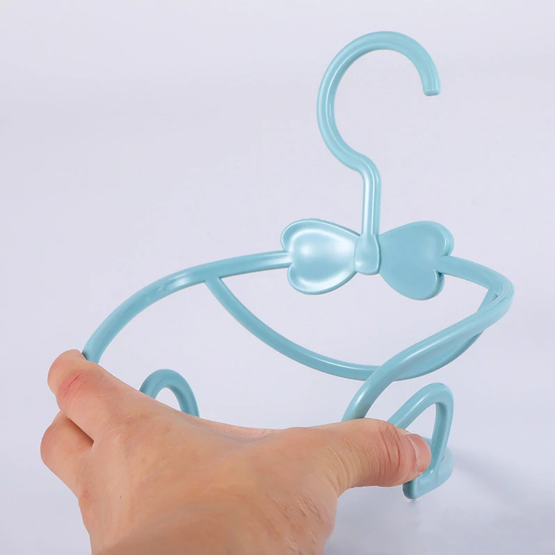 Wholesale Fancy Color Non Slip Baby Clothing Rack Bowknot Plastic Children Hangers