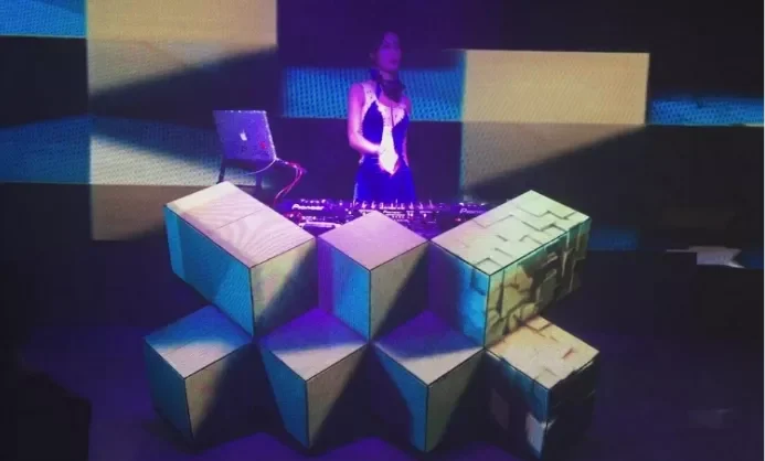 YAKE 3D Video LED DJ Booth Disco LED Display Screen/indoor outdoor P3 P4 P5 dj led wall