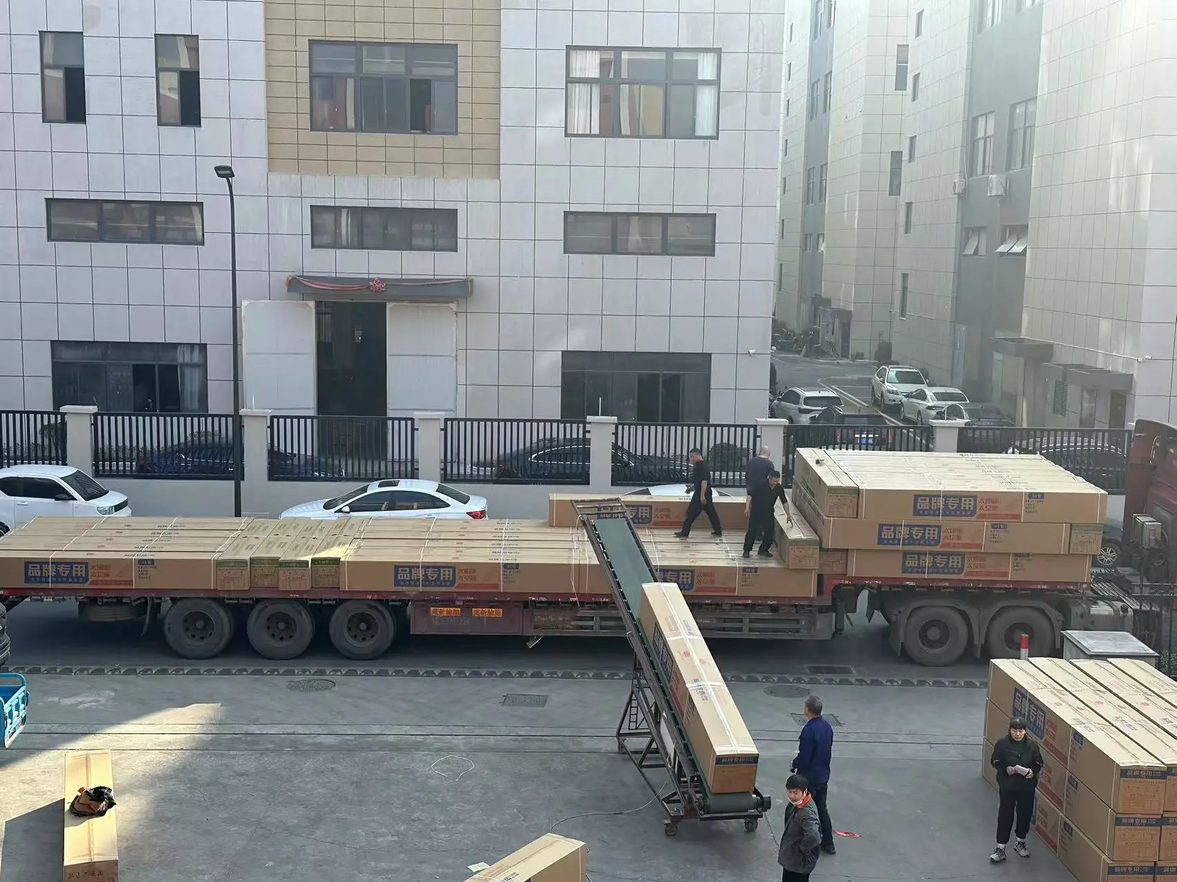 Wholesale Custom ODM OEM Supplier Hot Pressurized Residential Home Hotel Low MOQ Cheap APP Air electric solar water heater price
