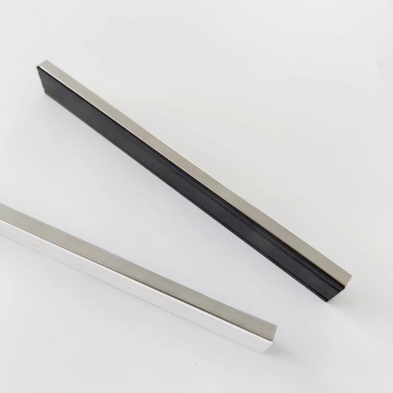 12A Stainless + PP Warm Edge Spacer with Butyl Glue Tape Insulating Glass Double Glazing Sealant for Thermal Insulation