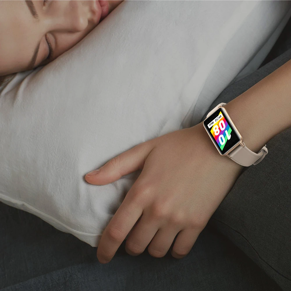 Zeblaze Meteor Fitness Smart Watch HD  IP68 Water Resistant Heart Rate Blood Pressure Oxygen Monitor Smartwatch for Men Women