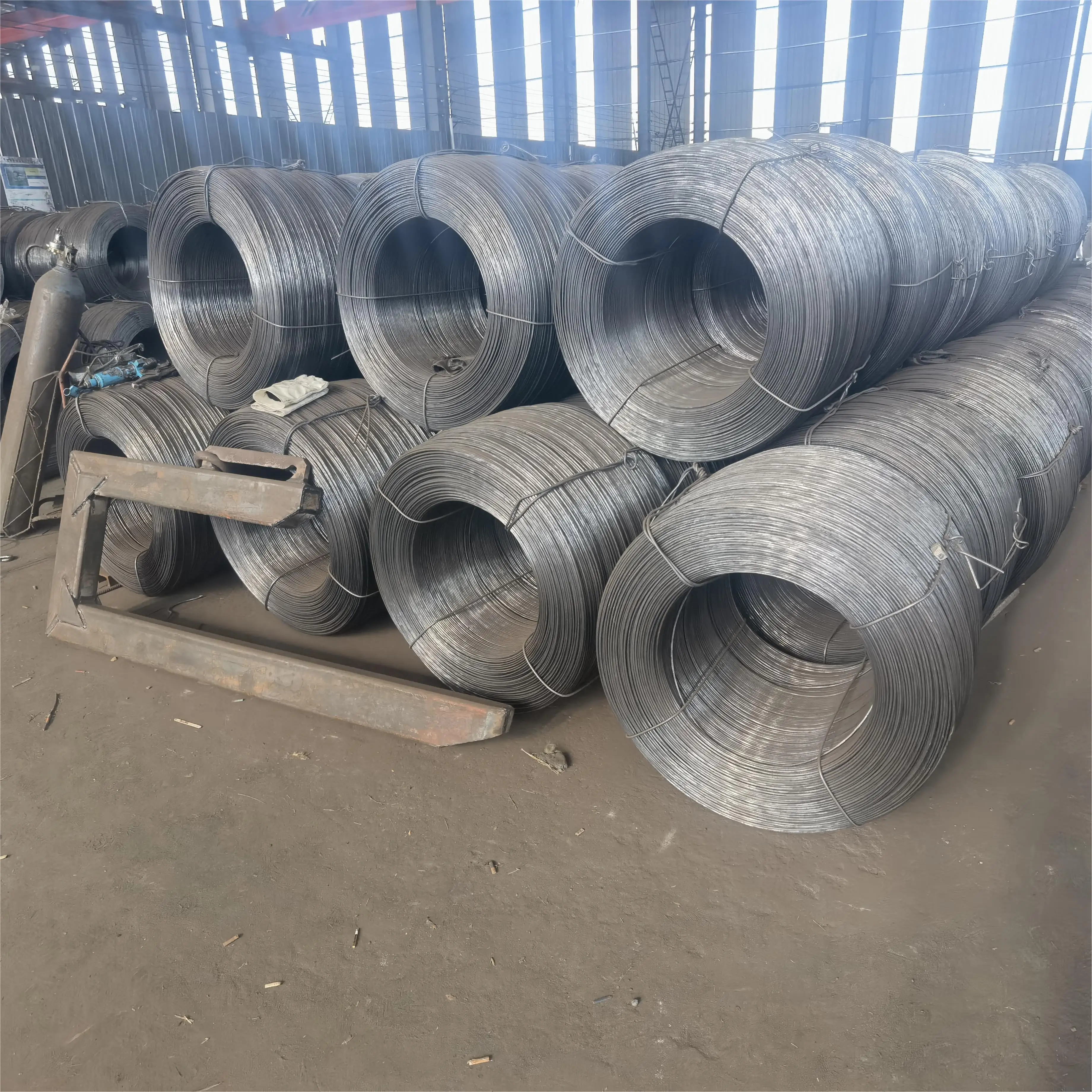 High Tensile Strength ASTM sae 1008 5.5mm 6.5mm hot rolled Q195 SAE1008 high carbon steel Spring wire
