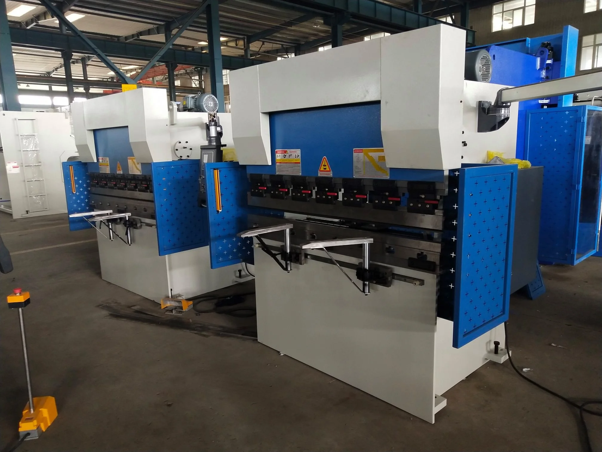 
Hydraulic Press Brake Machine Model WC67K 30t 1600 