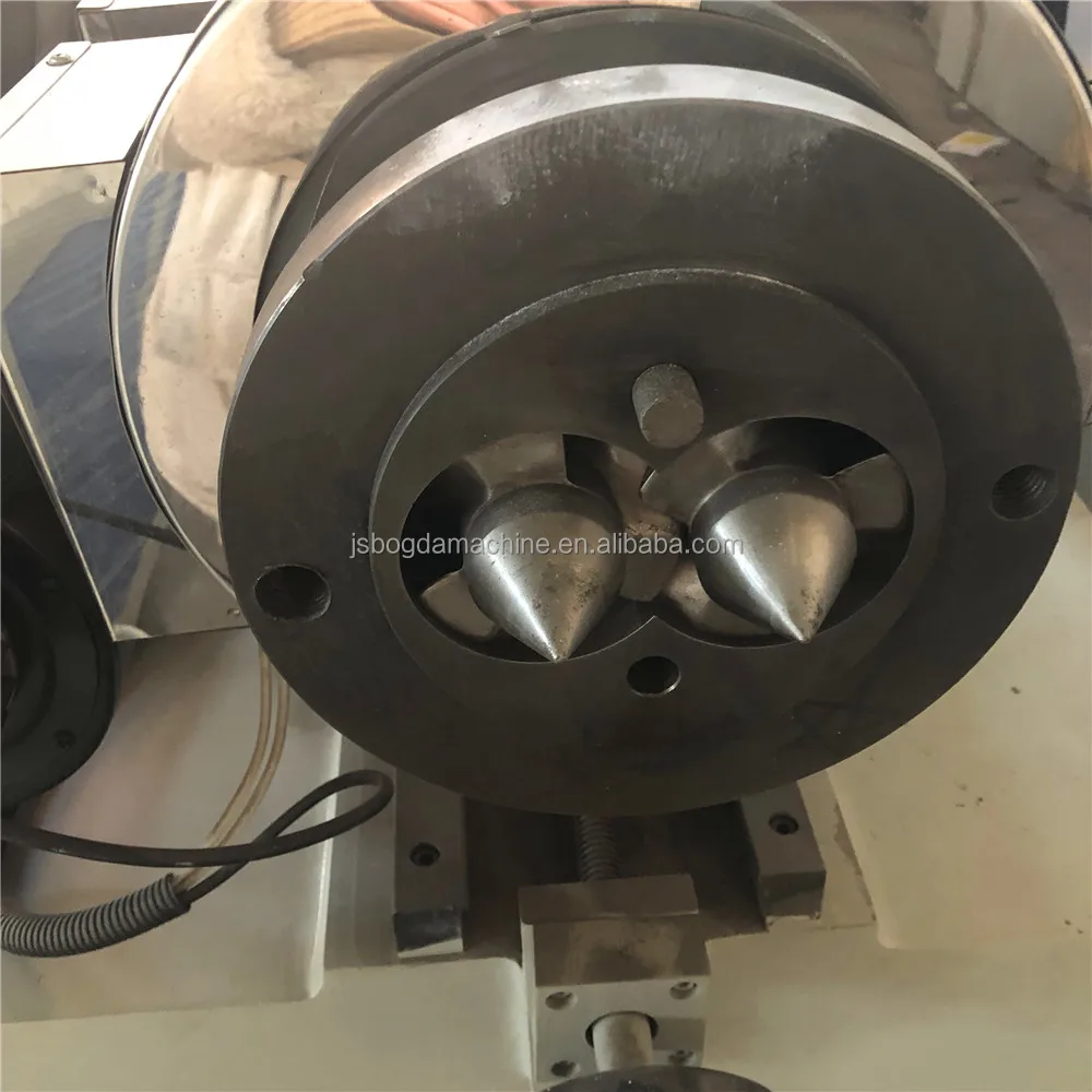 High Productivity PVC Conical Twin-Screw Extrusion Machine For Product of Plastic Foam Board