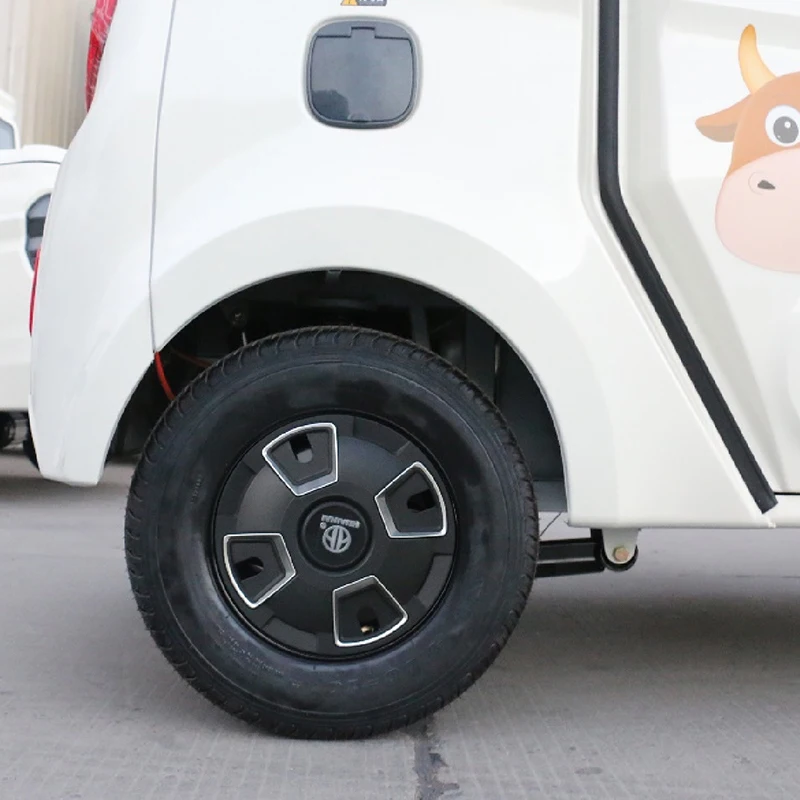 4 Wheels Closed Cabin Passenger Electric Rickshaw Mini Vehicle