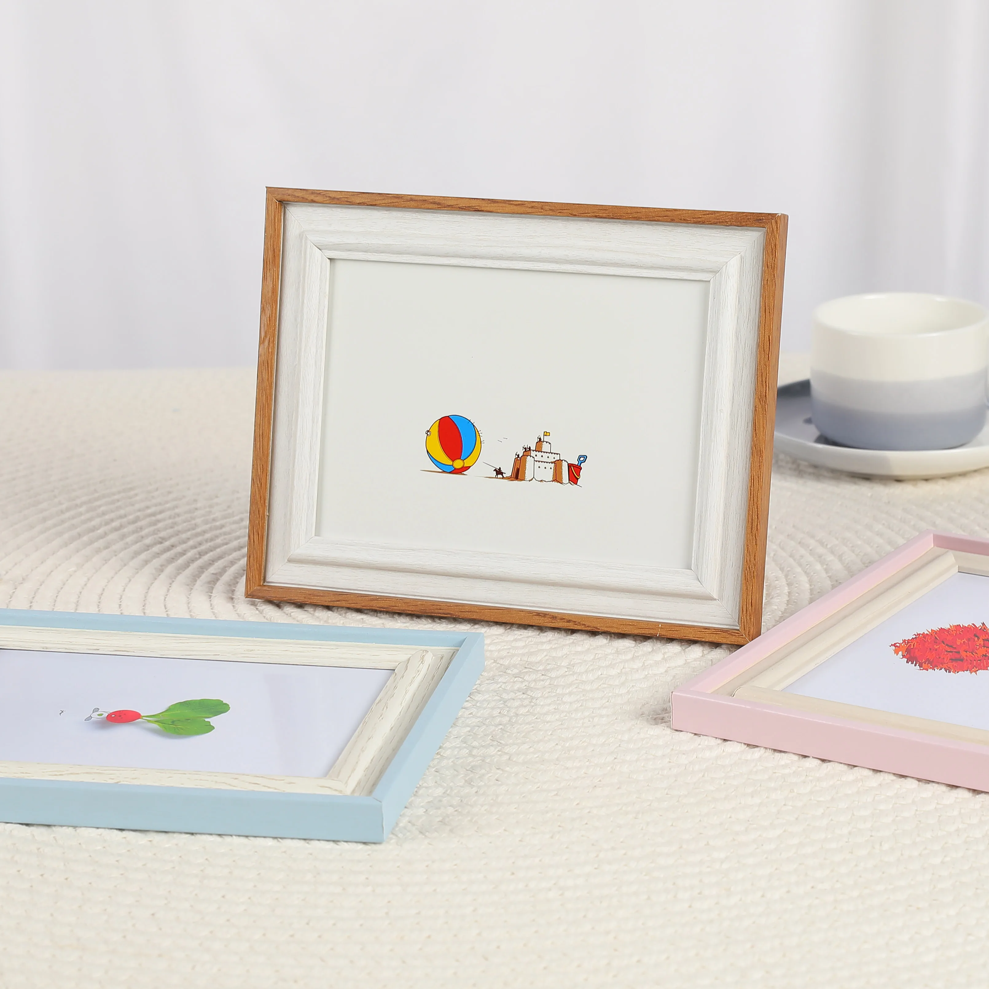 Wall Hanging Art Photo Frames Print Photo Frames, Certificate Frames, Freestanding and Wall Mounted Wooden Picture Frames