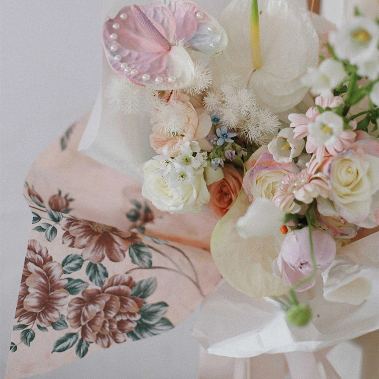 Newest flower wrap 58*58cm retro pattern rose bouquet wrapping paper for flowers